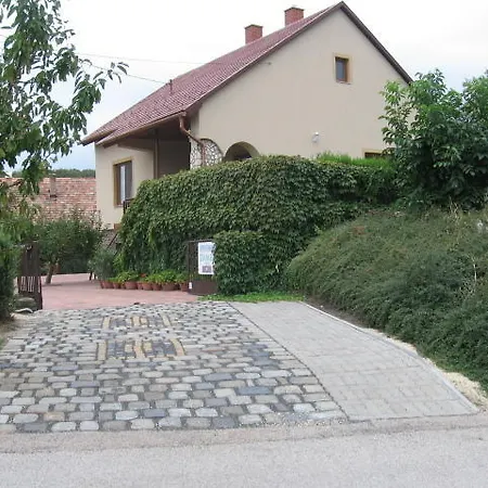 Διαμέρισμα Boglarka Apartman
